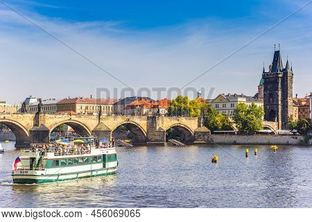 Prague, Czech Republic - September 13, 2020: Tourists Taking A Boat Ride On The River Moldau In Prag
