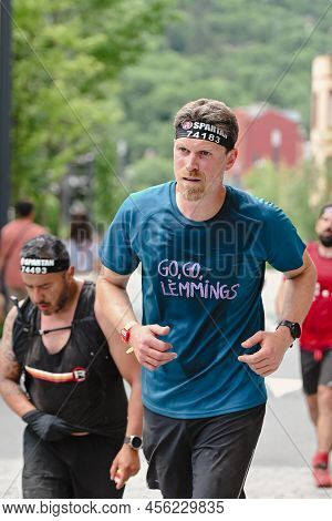 Encamp, Andorra : 2022 June 11 : Competitors Participate In The 2020 Spartan Race Obstacle Racing Ch