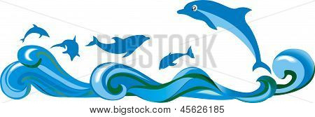 Saltando i delfini e mare