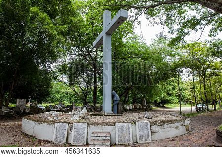 Armero, Colombia - May, 2022: Monument Commemorating The Visit Of Pope John Paul Ii In 1986 To The S