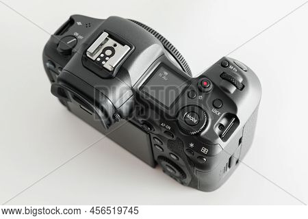May 20, 2022. New York, United States. Top Mirrorless Camera Canon R5 On White Background