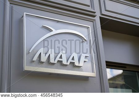 Bordeaux , Aquitaine  France - 06 15 2022 : Maaf Logo Brand And Text Sign On Facade Office Store Ins