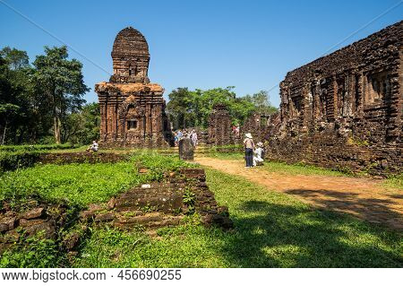My Son, Vietnam - 15 February, 2020: My Son Is A Cluster Of Abandoned And Partially Ruined Hindu Tem