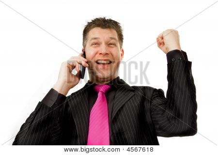 Empresário feliz no telefone