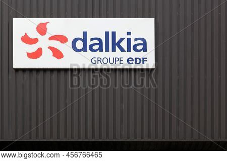 Lyon, France - December 9, 2021: Dalkia Logo On A Wall. Dalkia Is An Energy Service Company, Subsidi