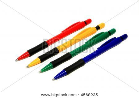 vier Ball Point pens