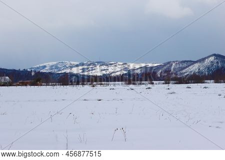 White Mountains In Prykarpattia, Ivano-frankivska Oblast In The Winter, Ukraine