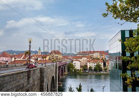 Maribor, Slovenia - September 16, 2021: Entrance To City Center Of Maribor With Car Dricing And Pede