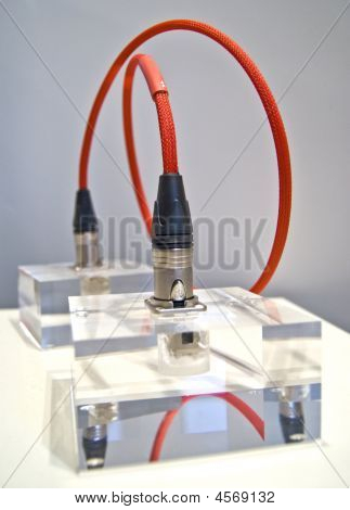 Röd kabel