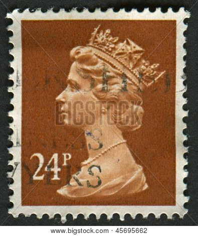 UK-เซอร์กา 1989: แสตมป์ที่พิมพ์ในประเทศอังกฤษแสดงรูปของ Elizabeth II เป็นพระมหากษัตริย์รัฐธรรมนูญของ 16