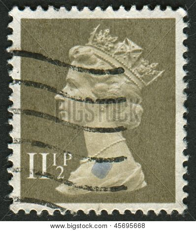UK-CIRCA 1981: un sello impreso en Reino Unido muestra imagen de Elizabeth II es el monarca constitucional de 16