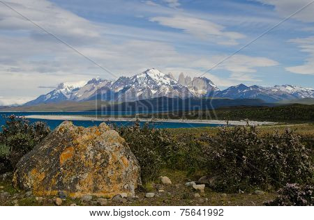 Sarmiento Lake