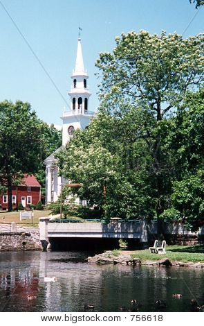  Kirkens hvide kirke hus for tilbedelse