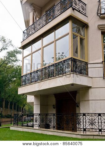 New Fiberglass Balcony Glazing In City House