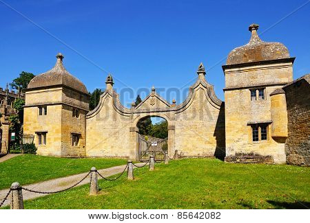 Old Campden House entrance, Chipping Campden.