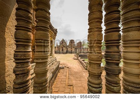 Prasat Muang Tam Historical Park