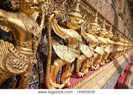 Garuda, konge af fuglene. Emerald Buddha Temple. Grand Palace, Bangkok, Thailand