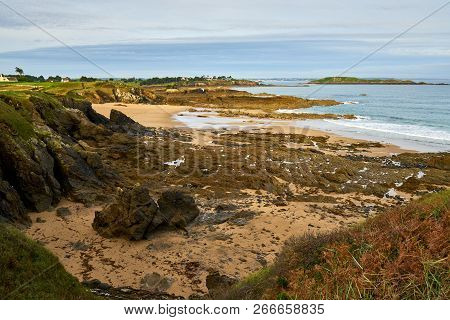 Seaside Of Pointe De La Garde Guérin And Beautiful View On Emerald Coast, Near Saint-briac Sur Mec ,