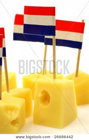 blokke af hollandsk ost med nederlandsk flag tandstikkere
