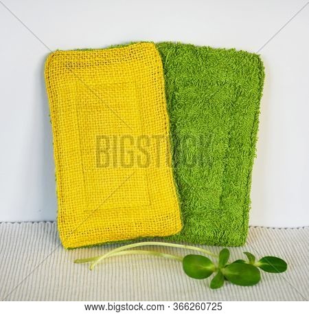 Reusable Zero Waste Washable Biodegradable Kitchen Dish Sponges, Close-up View