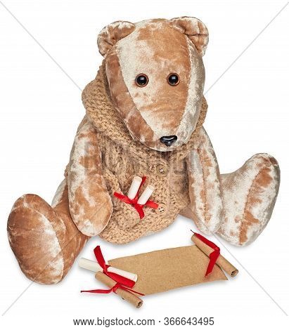 Teddy Bear With Love Notes. In A Knitted Sweater. The Concept Of Reconciliation. I'm Sorry