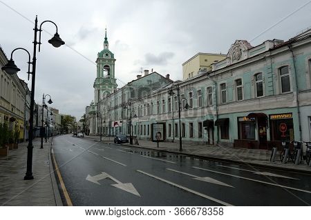 Moscow, Russia - May 9, 2020:pyatnitskaya Street In The Center Of Moscow.view Of The Bell Tower Of T