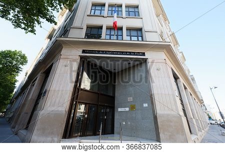 Paris, France - May 16, 2020 : The Entry Of Ministry Of Agriculture And Fishing Located In 15th Dist