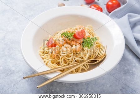 Top View Spagetti. Spagetti Marinara With Shripms.  Pasta Dish On Grey Concrete  Table