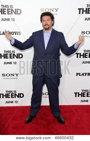 LOS ANGELES - JUN 3: Danny McBride arrivesa v Los Angeles premiéra 