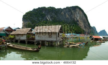 Lebegő falusi házak