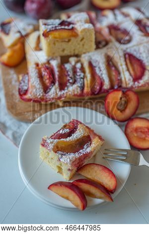Sweet German Plum Cake (zwetschgenkuchen) With Crumbles