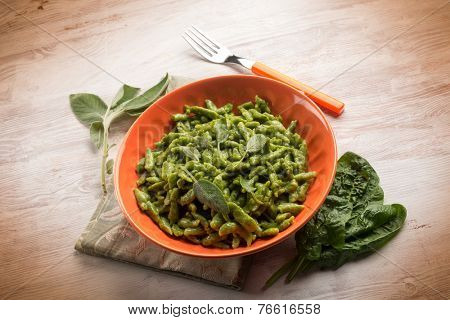 spatzli with sage and butter, traditional italian recipe