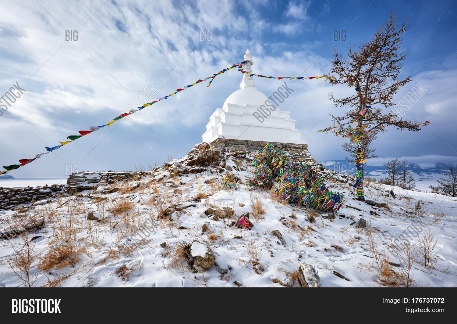 семь чудес светапрамда хеопса. пирамида зимних чудес. пирамида зимних чудес. снег в каире 2019. пирамиды в антарктиде.