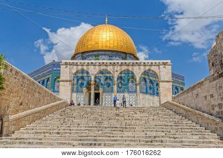 JERUSALEM, ISRAEL - MAY 23, 2016: Tourists visiting the Dome of the Rock, an Islamic shrine located on the Temple Mount in the Old City.