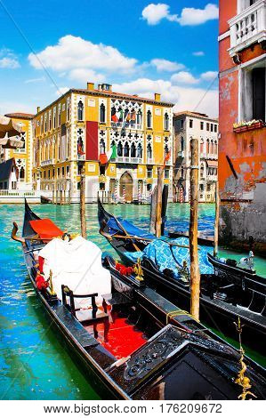 Gondolas At Canal Grande With Palazzo Cavalli-franchetti In Venice, Italy