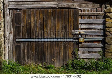 Mieres cochera madera Vegadotos Rioturbio Asturias España