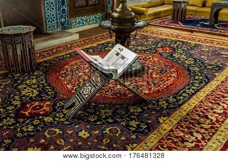 Istanbul, Turkey - Juin 17, 2016:  Interior Detail From Hunkar Pavilion
