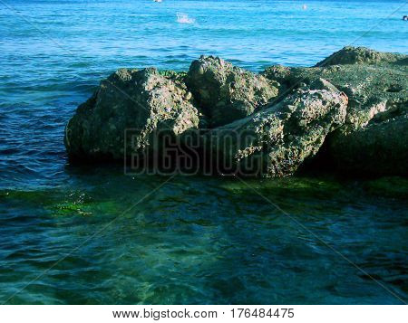 Cuando termina el mar y vienen las rocas