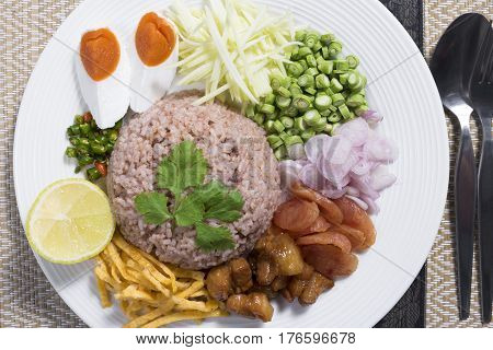 Thai food shrimp paste fried rice, Khao Kluk Kapi