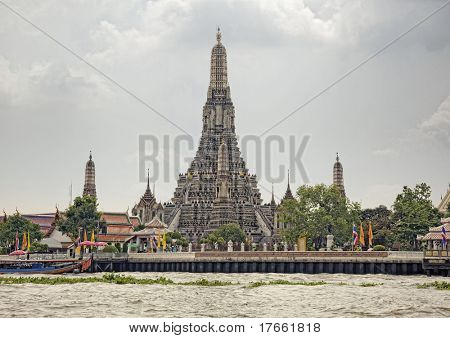 Wat Arun, der Tempel von Dawn Blick vom Tha Tien. Bangkok, Thailand
