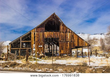 Rustic Open Air Barn With Loft In Wintertime