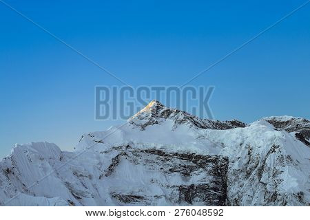 Peak Of Bahara Shikhar, Mountain Of The Annapurna Range In Snow