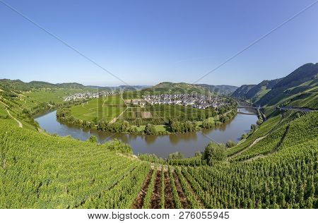 Famous Moselle Sinuosity At  Leiwen Called Zummet Hights