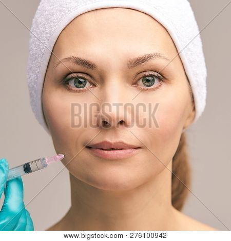 Facial Injecting Treatment. Skin Platelet. Prp Rich Plasma Injection. Beauty Woman. Doctor Gloves