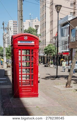 Sercomtel Red Telephone Booth, Londrina