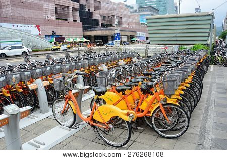 Taipei, Taiwan - May 6, 2017 : City Bike, A Row Of Ubike Parking On Footpath, Ubike Is A Network Of 
