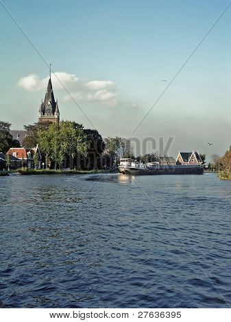 Blick auf Oudekerk Aan de Amstel in den Niederlanden