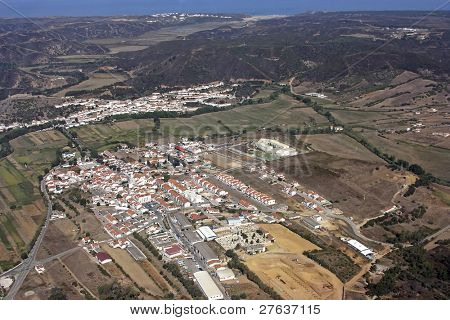 Luftfoto på Aljezur i Portugal