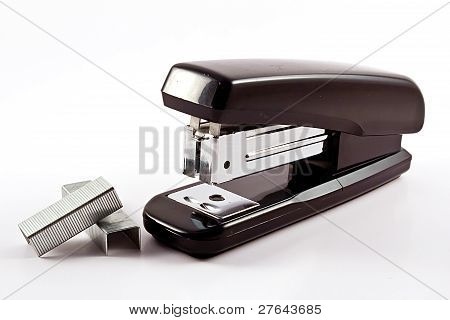 Stapler and staples