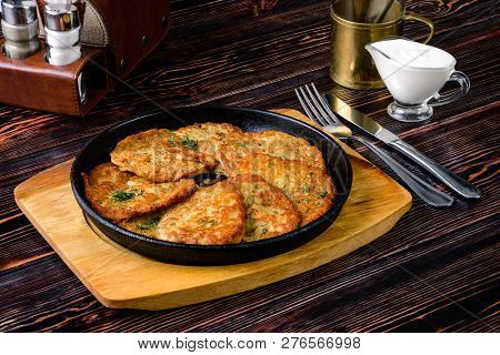Draniki - Potato Fritters. Potato Pancakes. The Naitonal Dish Of Belarus, Ukraine And Russia